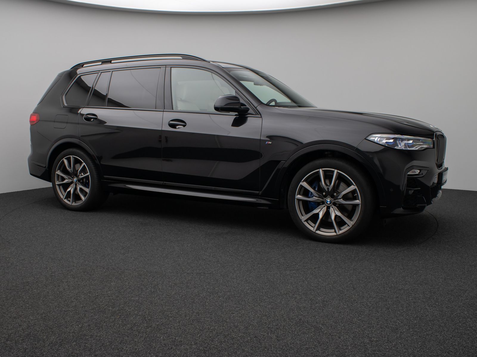 Fahrzeugabbildung BMW X7 M50i Laser 360°HUD DAB H/K SoftCL AHK 22Zoll