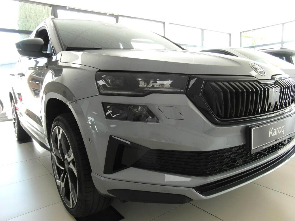 Skoda Karoq 1.5l DSG Sportline, 360',AHK,Navi,19",MLED