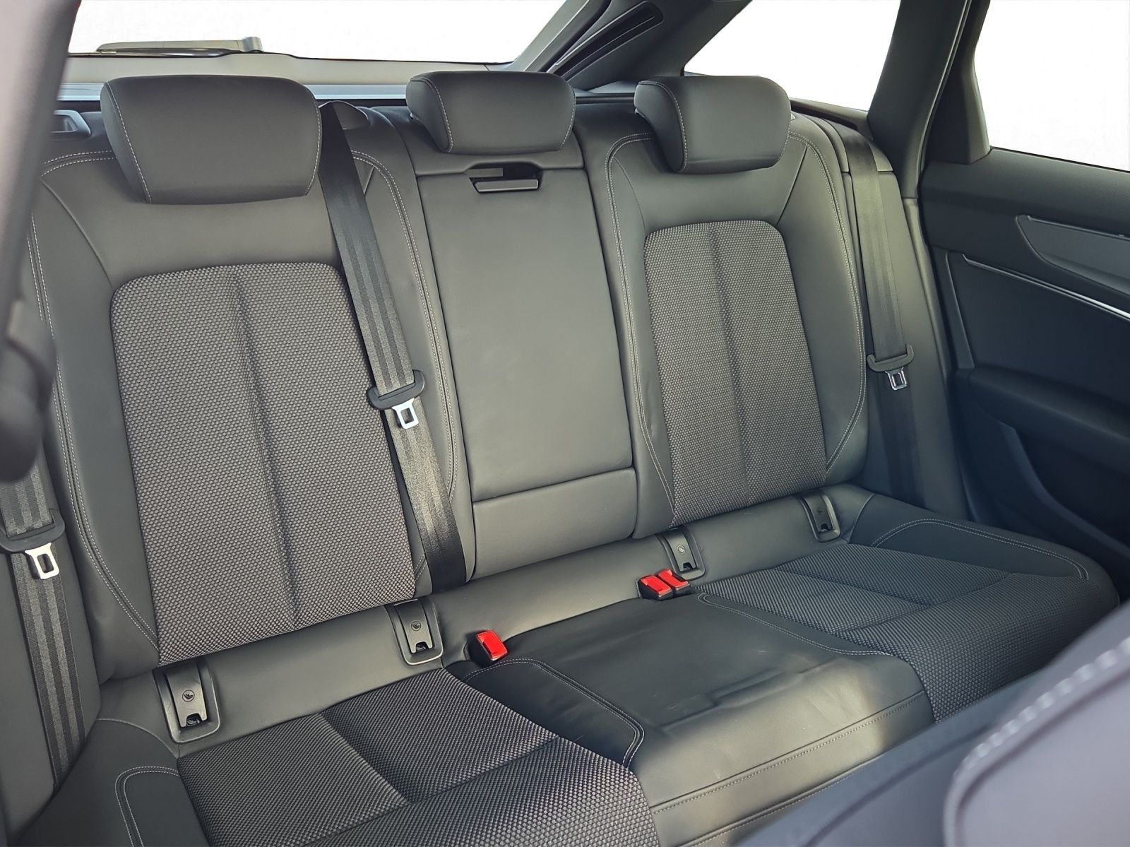 Audi A6 Avant Sport 50 TDI quattro*S line*AHK*Sitzhei foto 17