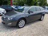 Opel Astra J Sports Tourer 1.6T INNOVATION Xenon PDC - Opel Astra: J Innovation