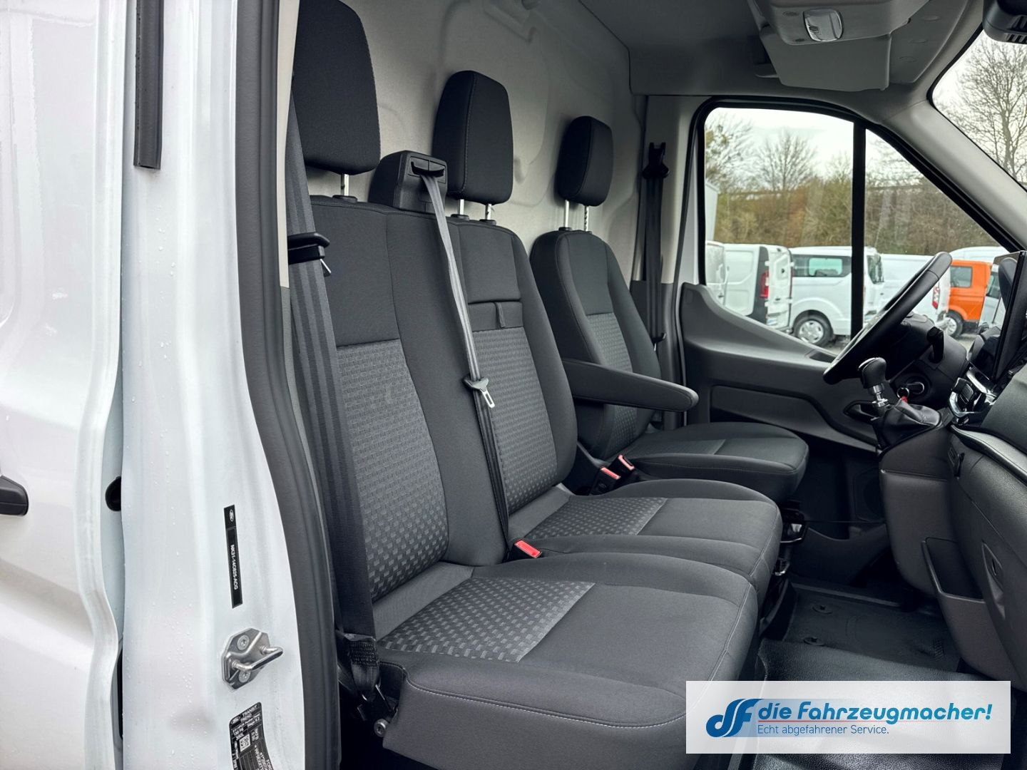 Fahrzeugabbildung Ford Transit Kasten 350 L3H3 Trend Rückfahrk DAB Totw