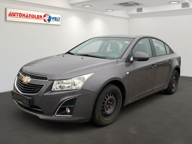 Chevrolet Cruze  Lim. 1.6 LT+ AAC PDC Navi Tempo R-Cam