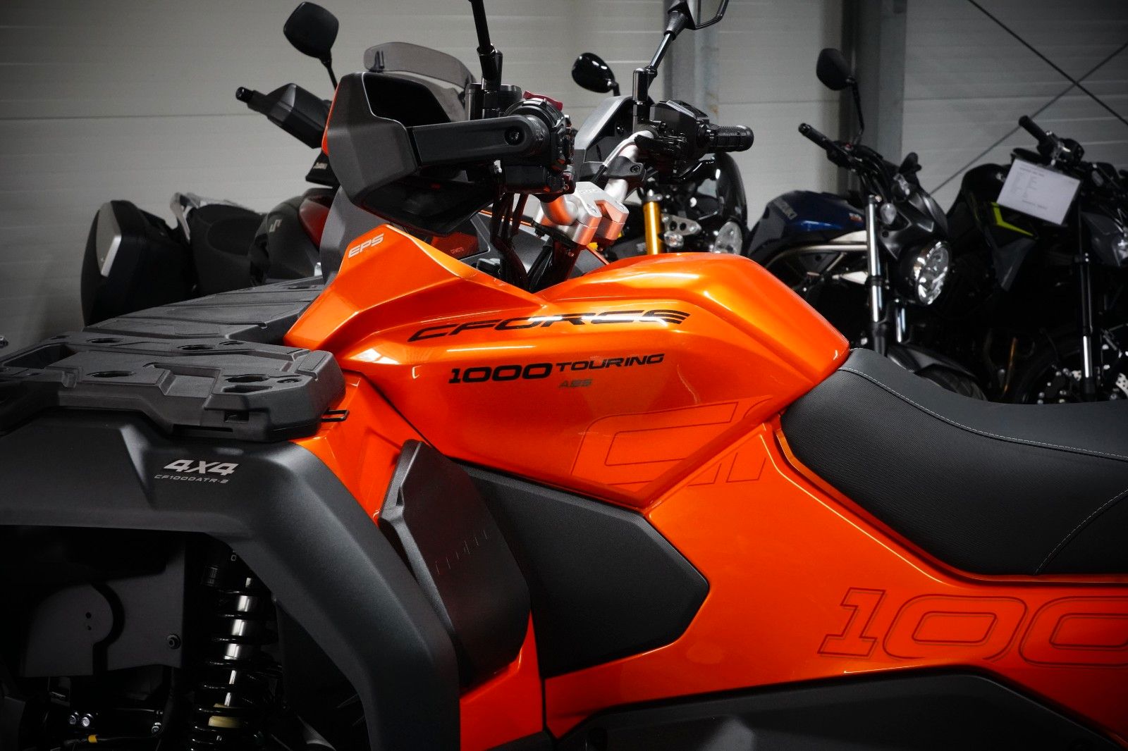 Fahrzeugabbildung CFMOTO CForce 1000 Touring incl. Koffer 4 J. Garantie