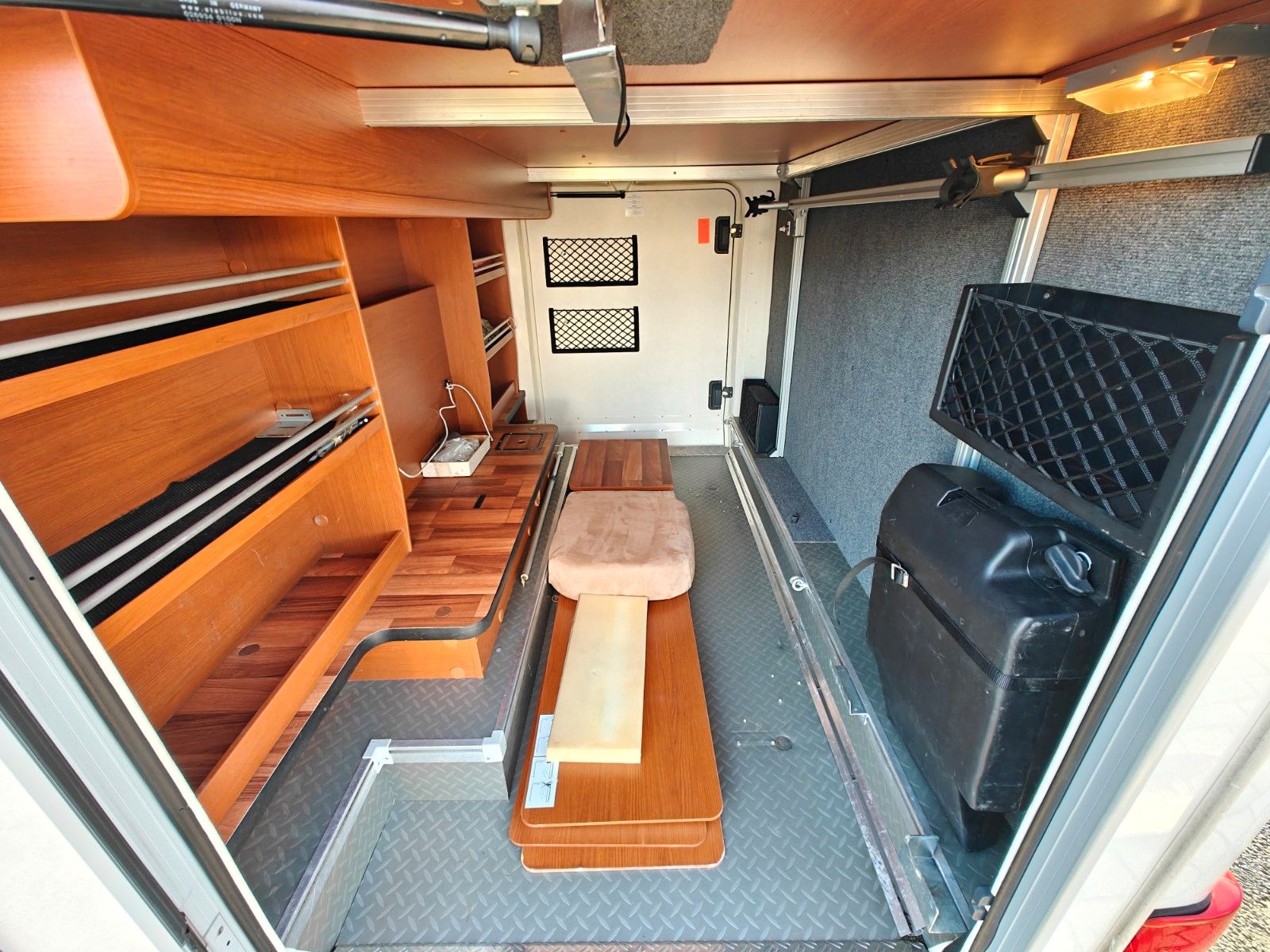 Fahrzeugabbildung HYMER / ERIBA / HYMERCAR B - KLASSE 594 - AUS ERSTBESITZ