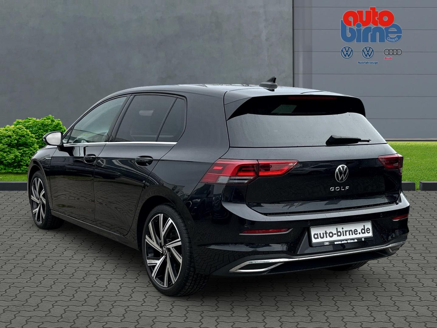 Volkswagen Golf VIII Style 2.0 TSI HUD StandHZG AHK-klappba