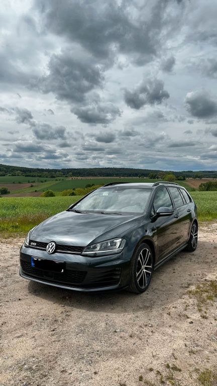 Image of Volkswagen Golf