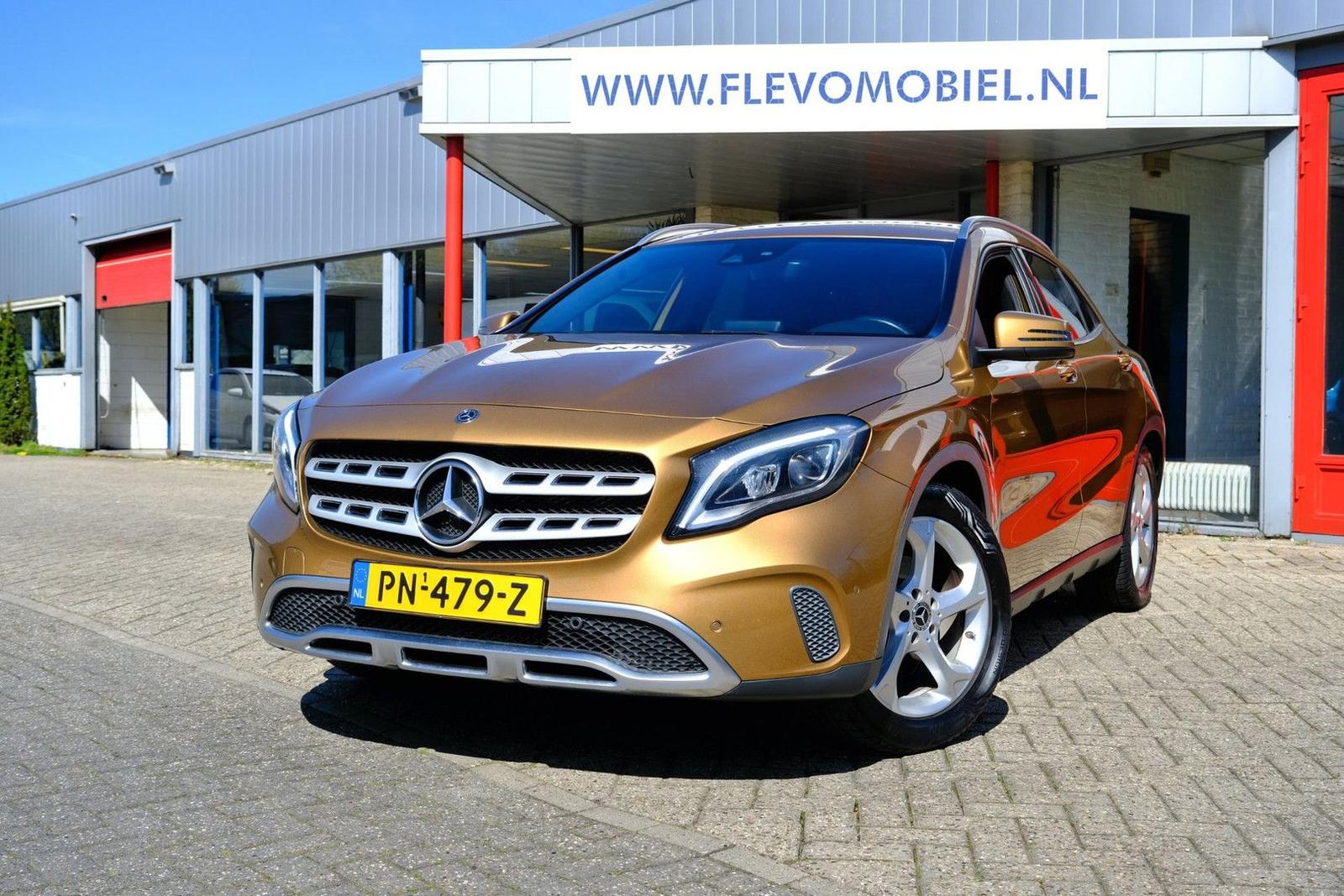 Mercedes-Benz GLA 180 Activity Edition Aut. Navi|Half Leder|Cl
