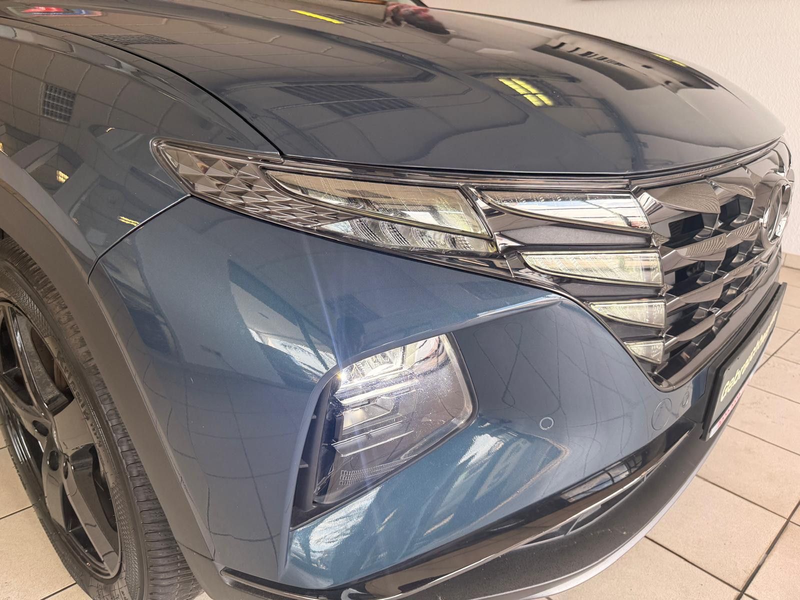 Fahrzeugabbildung Hyundai Tucson Trend Plug-In Hybrid 4WD/1.HAND/NAVI/LED