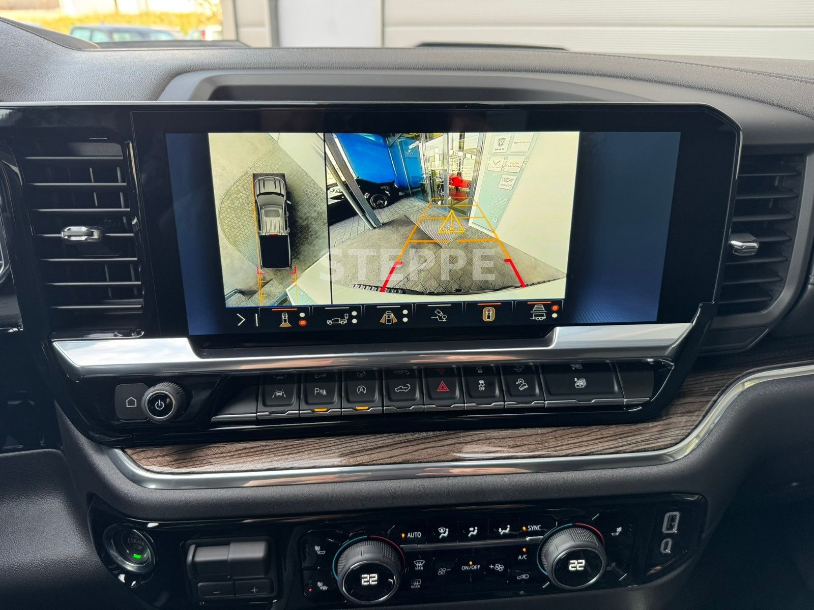 Chevrolet 2025 Silverado LT Trail Boss 6,2V8 Crew Cab. AHK