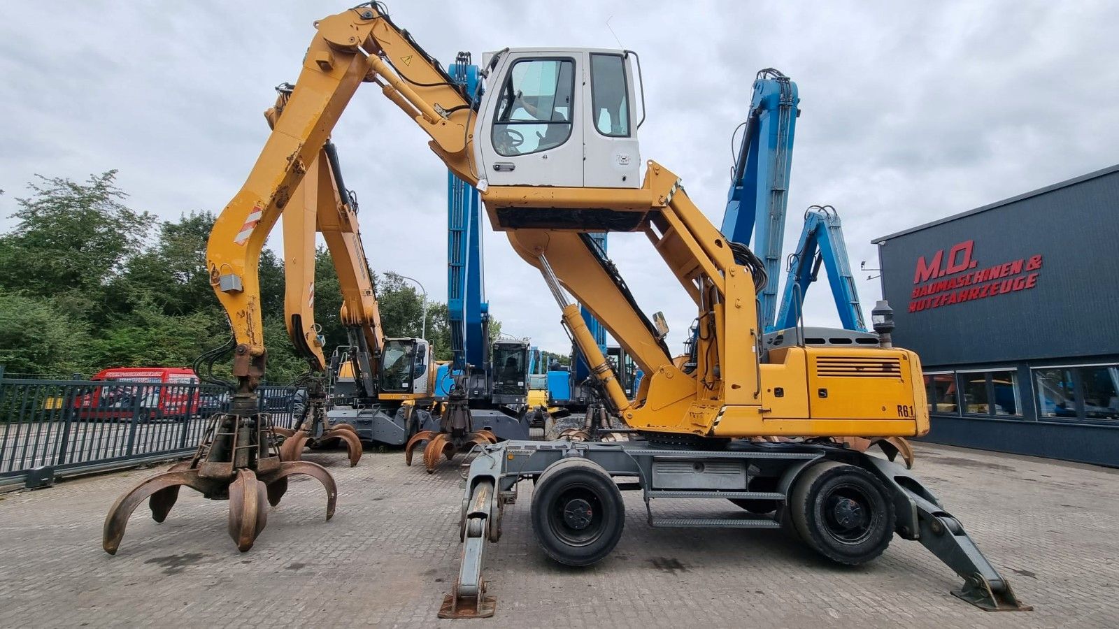 Fahrzeugabbildung Liebherr A 904 C Litro.Hochfahrbare Kabine /Polypgreifer