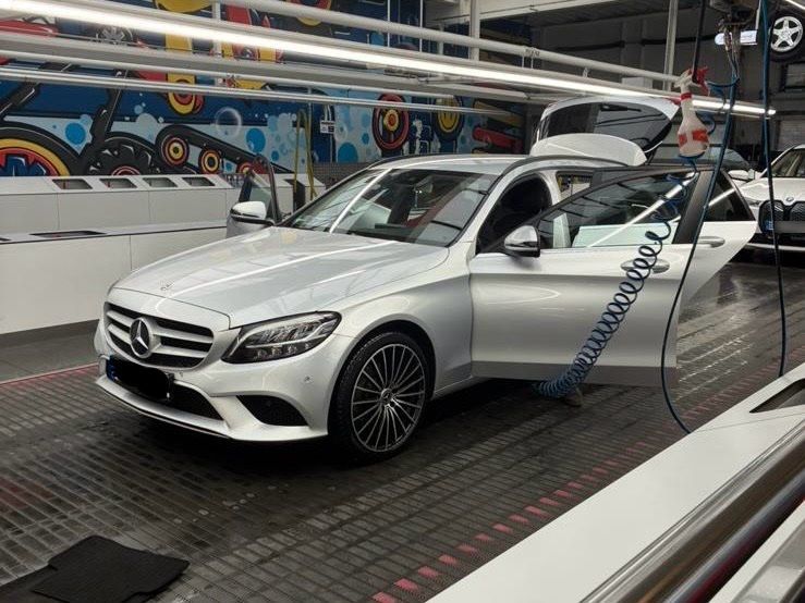 MERCEDES-BENZ Mercedes Benz C200 Diesel Facelift von Privat