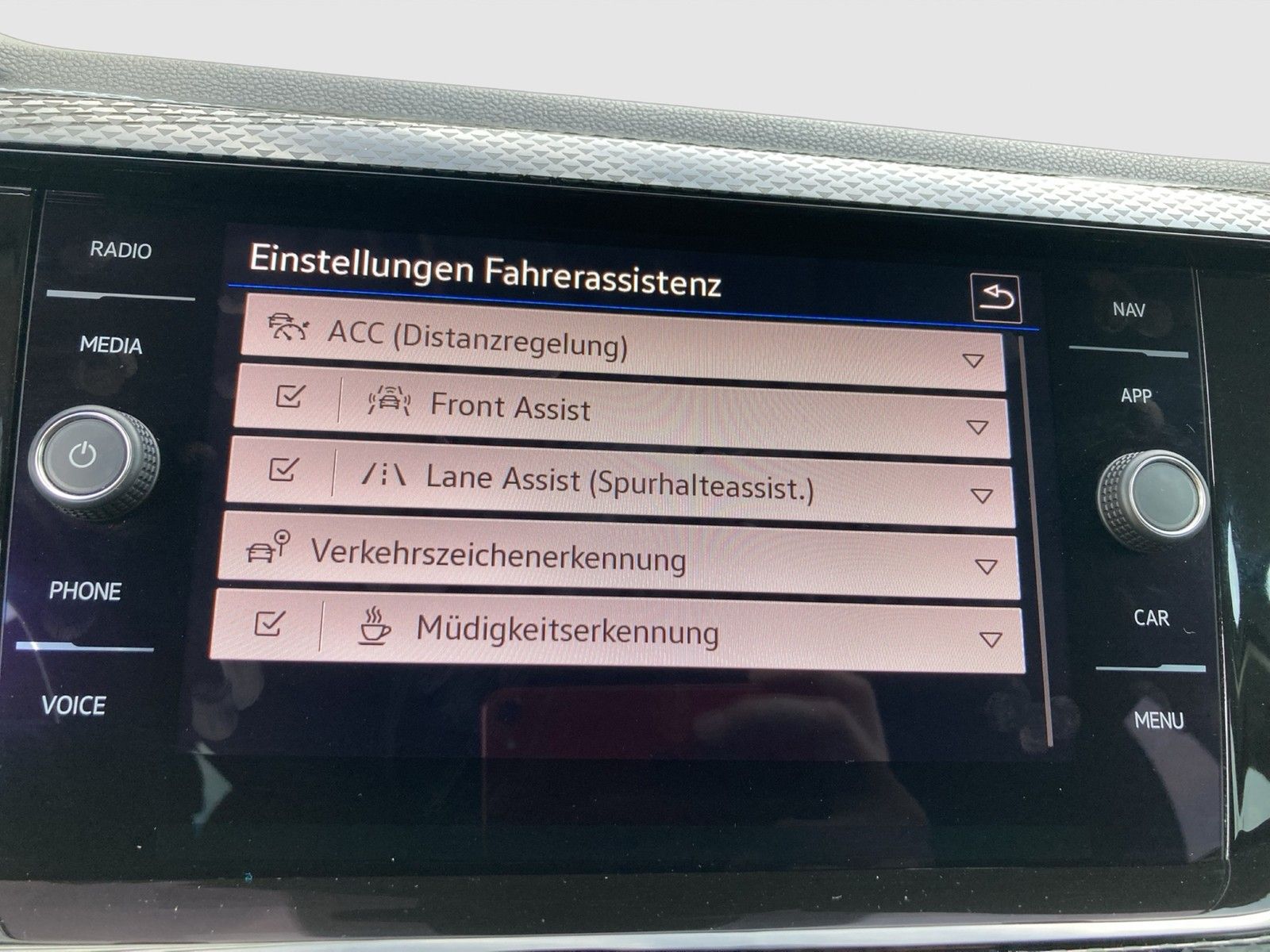 Fahrzeugabbildung Volkswagen Polo TSI Active DSG LED ACC PDC SH