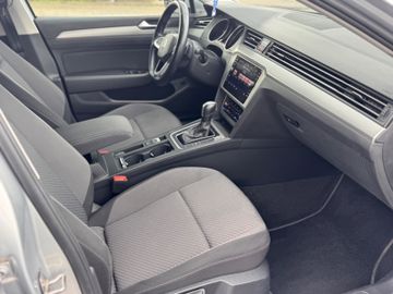 Volkswagen Passat Variant - 7