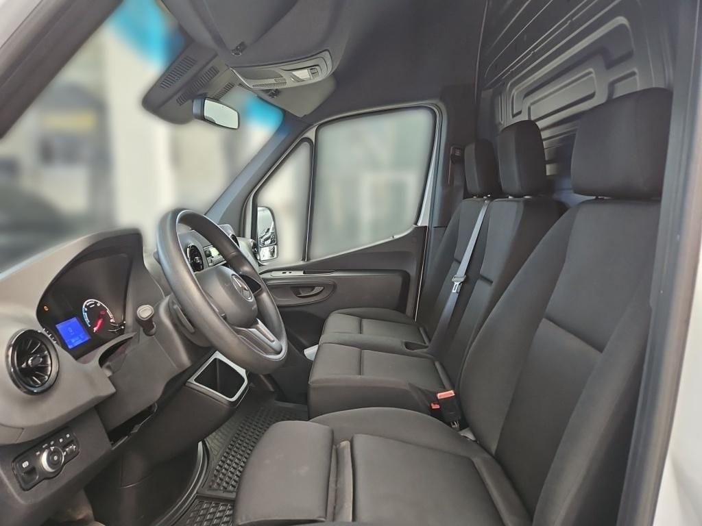 Fahrzeugabbildung Mercedes-Benz eSprinter 312 Kasten L2H2 Klima RFK Sitzhzg Holz