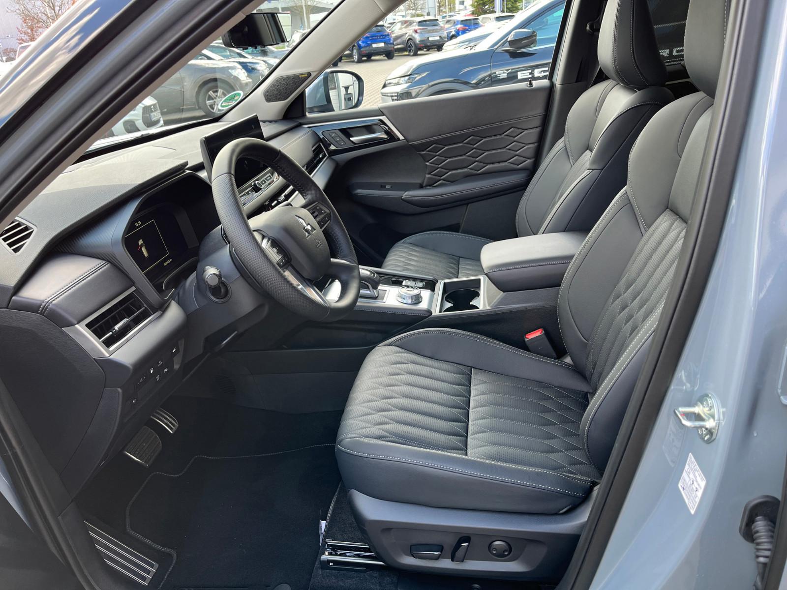 Mitsubishi Outlander 2.4L PHEV TOP 2-Farb