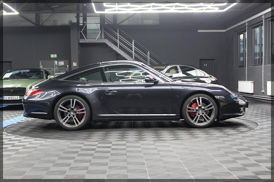 Porsche 997 Targa 4S PDC / PANO / NAVI / SCHECKHEFT