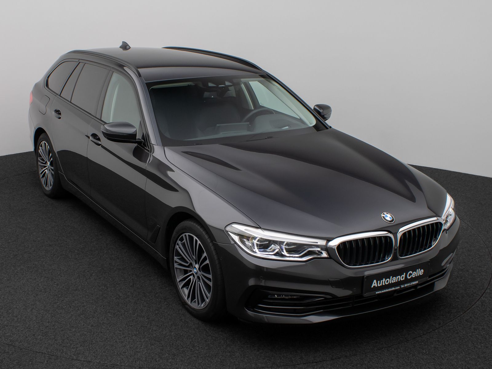 Fahrzeugabbildung BMW 530d xD SportLine 360°HUD DAB H/K 4xKlima Komfor