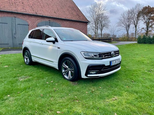 Volkswagen Tiguan 2.0 TSI DSG 4MOTION R-Line 19Zoll Panoram