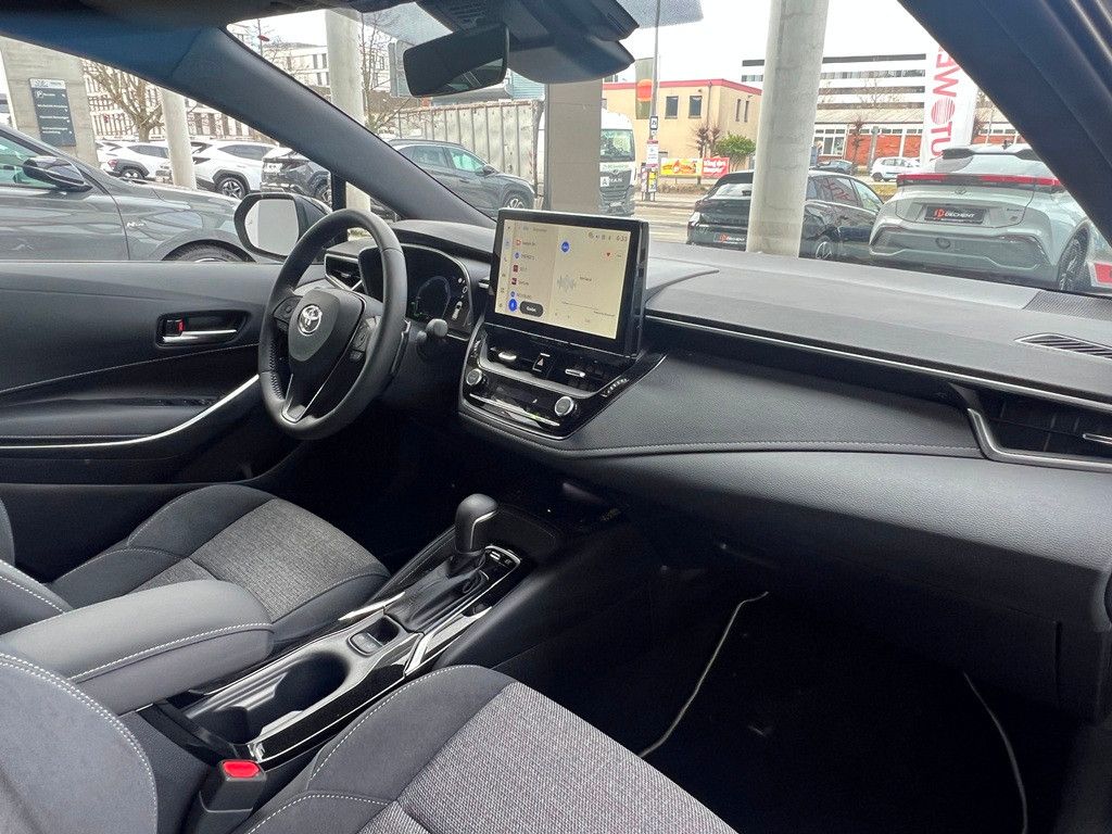 Fahrzeugabbildung Toyota Corolla Touring Sports 2.0 Hybrid Teamplayer