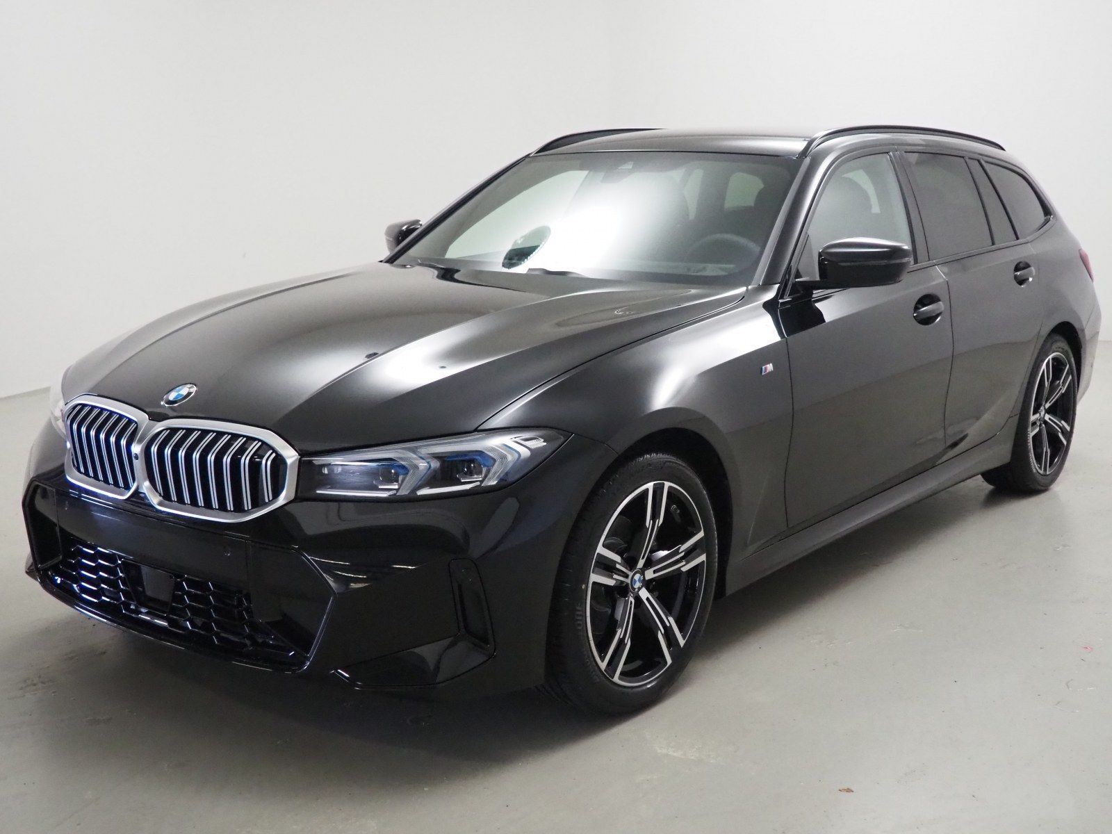 BMW 318D (M-Sport Navi LED AHK Shz PDC MFL) imagem 2
