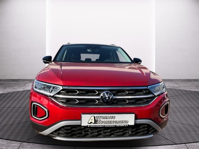 Fahrzeugabbildung Volkswagen T-Roc 1.5 TSI DSG AHK KAMERA