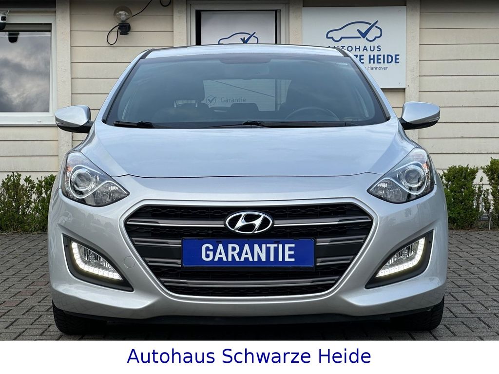HYUNDAI i30 – Vorschaubild 4