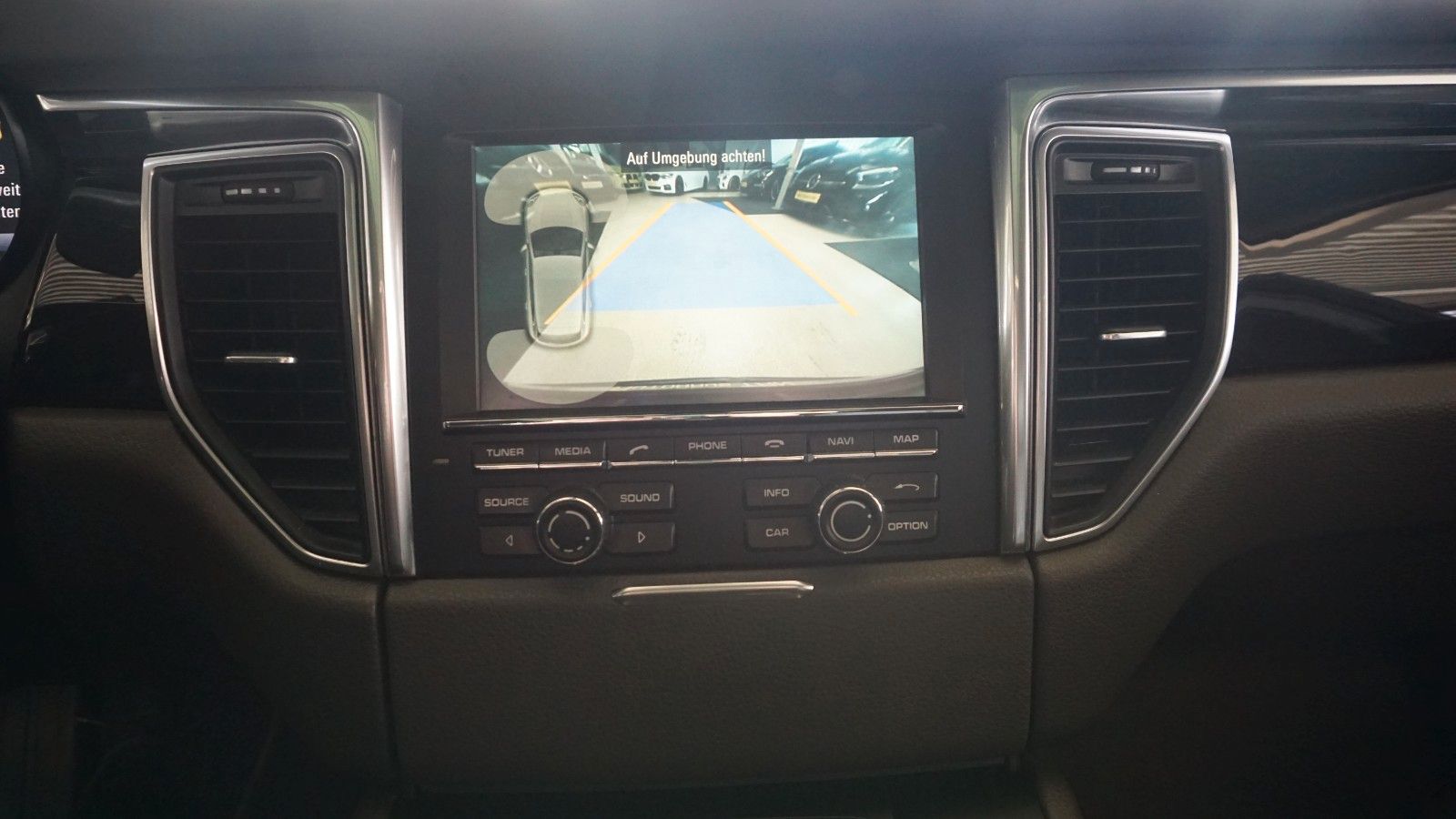 Fahrzeugabbildung Porsche Macan S *SITZBELÜFTUNG*PANORAMADACH*