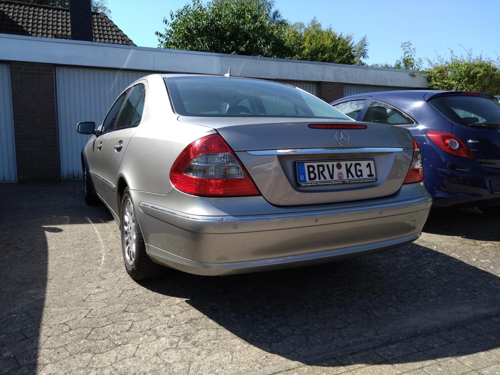 Mercedes-Benz E 220