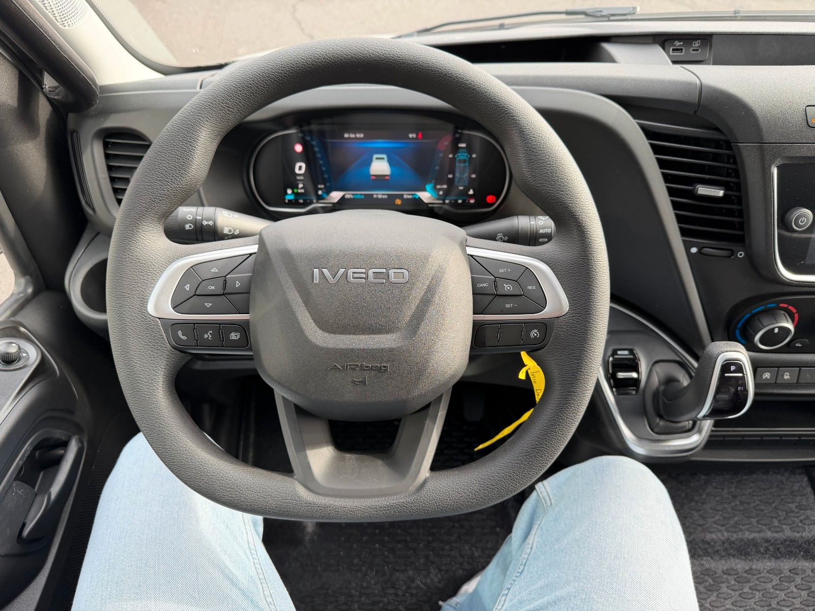 Fahrzeugabbildung Iveco Daily 35S14 A8*R3.450mm*Automatik*Kamera*2Sitze*