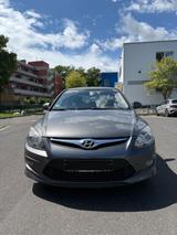 Hyundai i30 blue 1.4 Comfort - Hyundai i30: Comfort