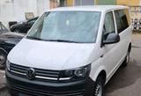 Volkswagen VW T6 2.0tdi Tüv neu 8Sitzer - VW T6 Kombi Gebrauchtwagen in Stuttgart