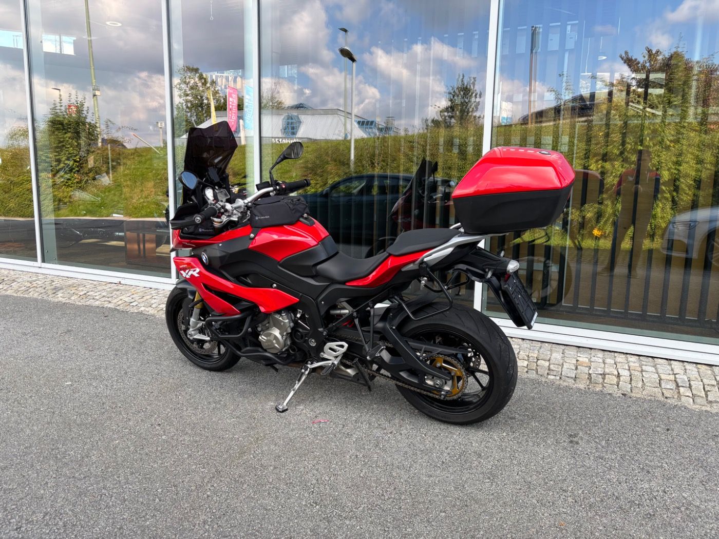 Fahrzeugabbildung BMW S 1000 XR mit Tieferlegung