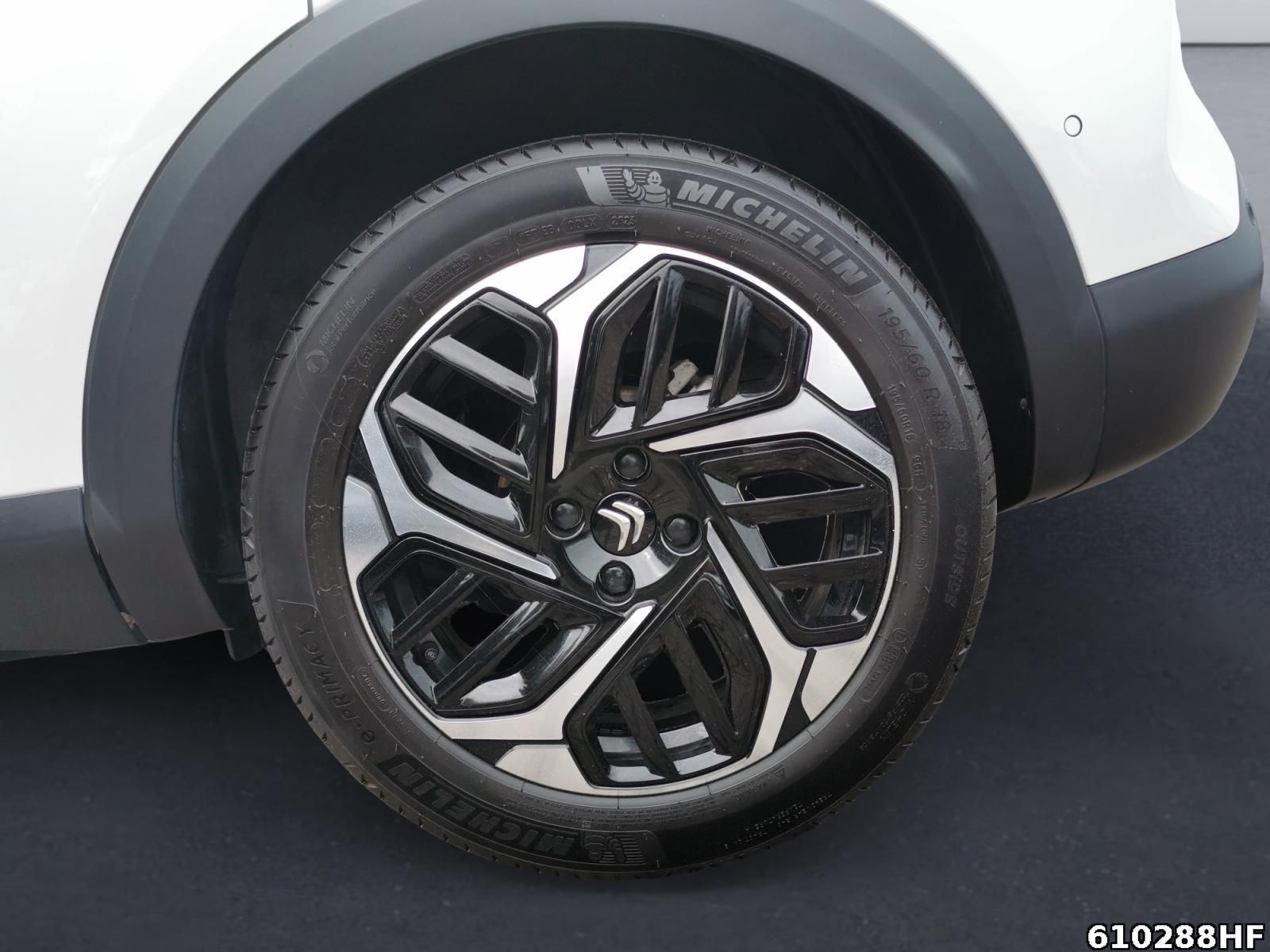 Fahrzeugabbildung Citroën C4 1.2 PureTech 130 Shine Stop&Start LED CARPLA