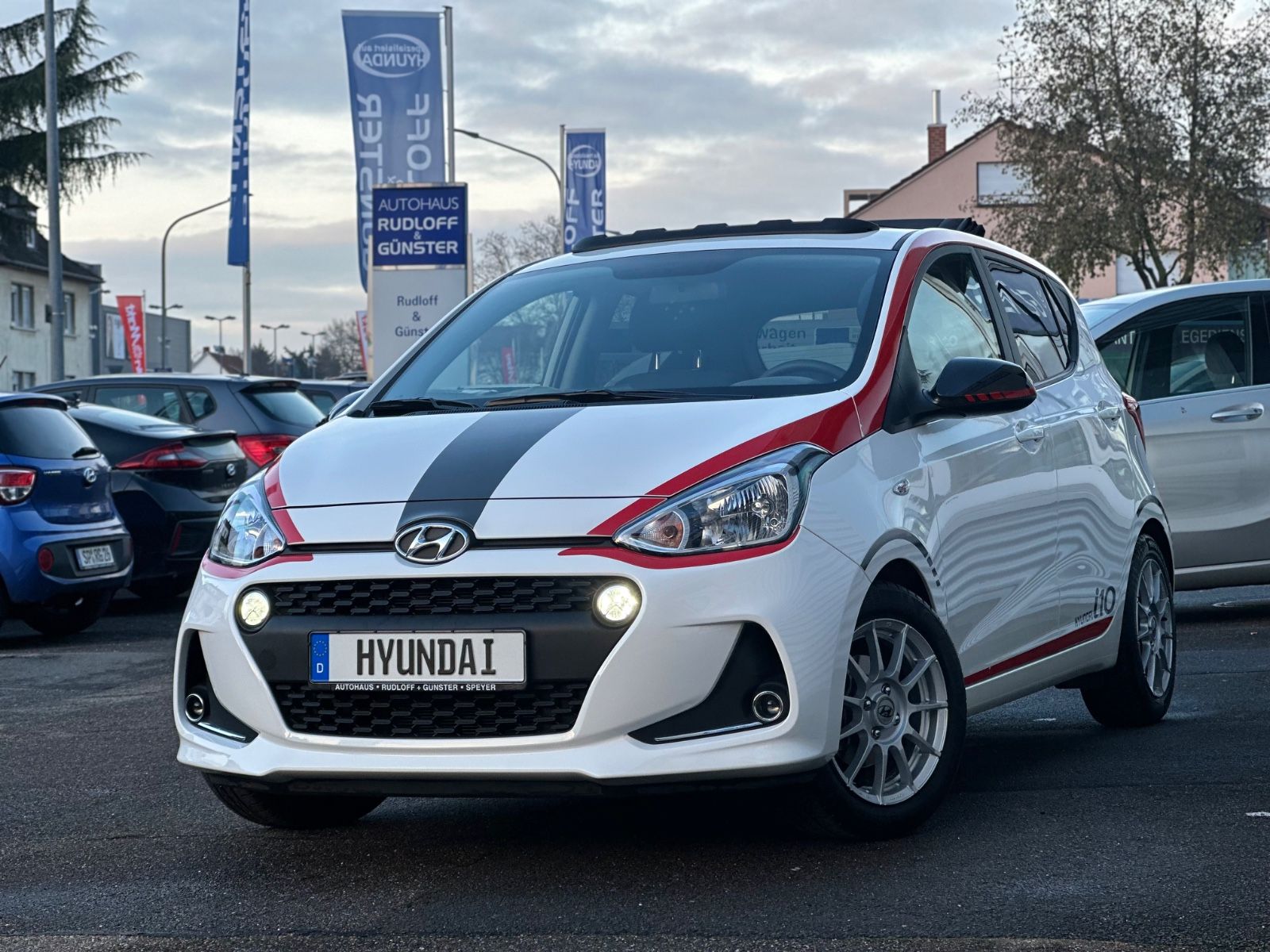 HYUNDAI i10