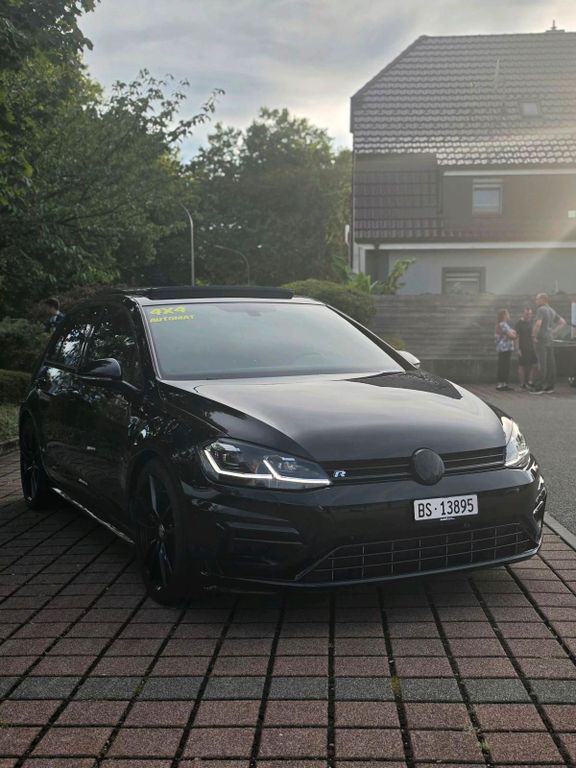 Image of Volkswagen Golf