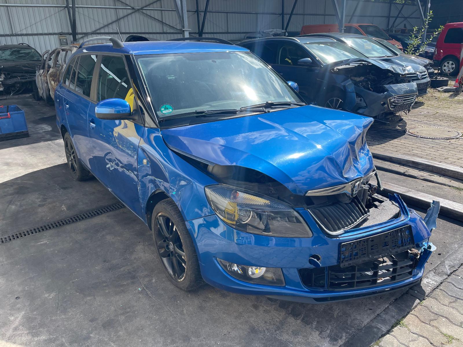 Skoda Fabia 2013 — rear view