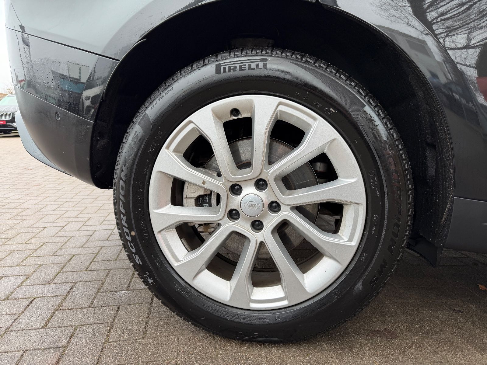 Fahrzeugabbildung Land Rover Range Rover Sport SE*HEADUP*LED*MERIDIAN*MEMORY