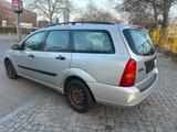 Ford Focus 1.6 Ambiente - Ford Focus aus 2000: 1.6
