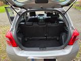 Toyota Yaris 1,0-l-Dual-VVT-i - - Toyota aus 2011
