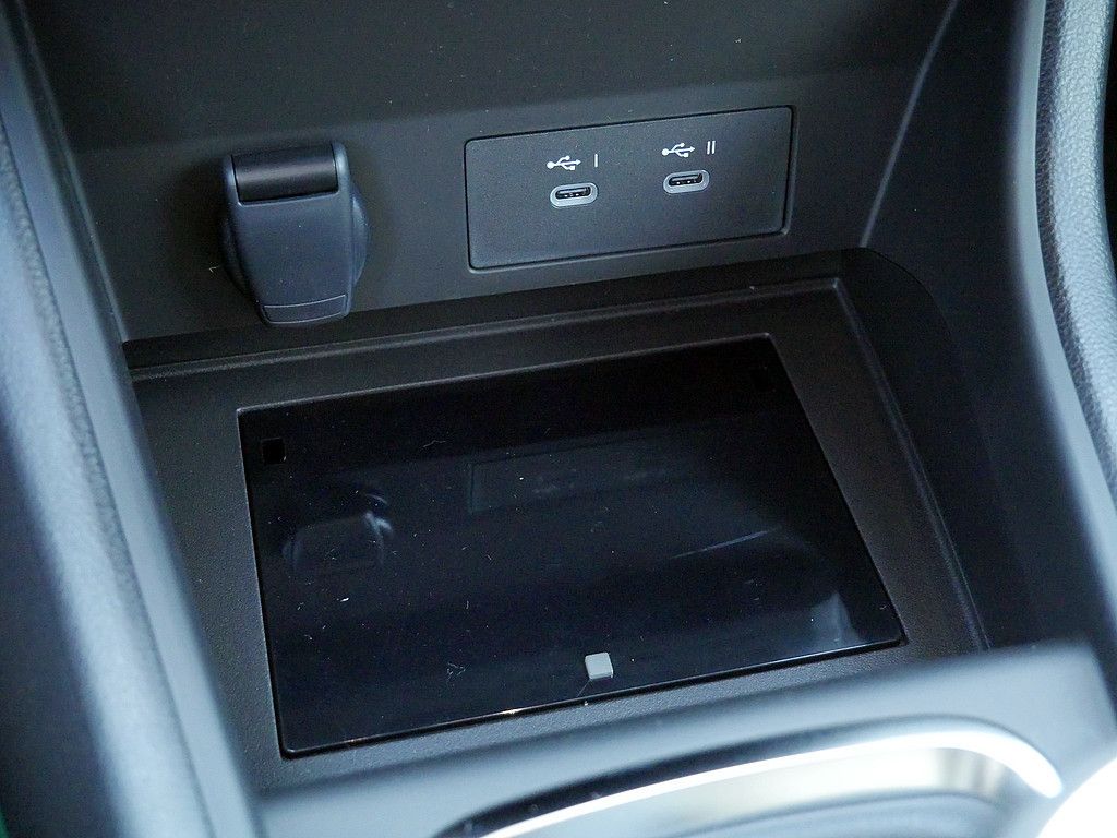 Fahrzeugabbildung Renault Captur Techno TCe 115