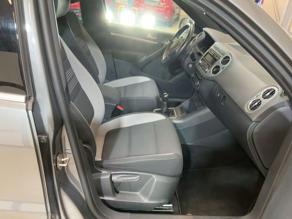 2.0 TDI Life AHK SHZ PDC Tempomat