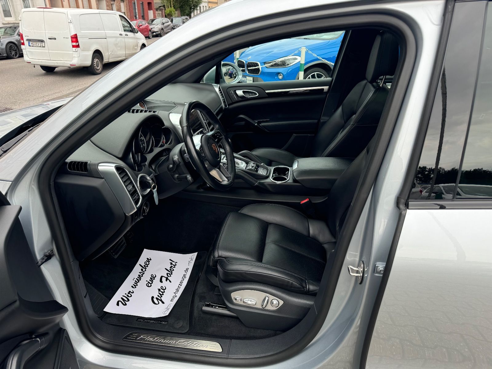 Fahrzeugabbildung Porsche Cayenne Diesel Platinum Edition APPROVED CAR PL.