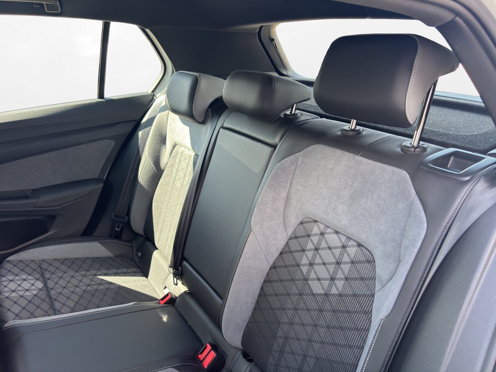 Volkswagen Golf - Bild 11