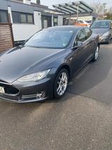 Tesla Model S 85D - kein free-Supercharger 