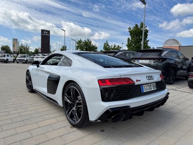 Fahrzeugabbildung Audi R8 5.2 FSI Performance Carbon Sportpaket Navi Le