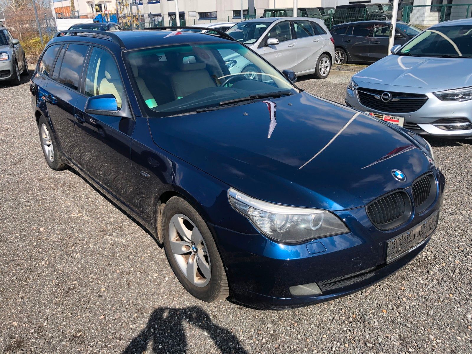 Fahrzeugabbildung BMW 525 Touring Shadow-Line