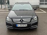 Mercedes-Benz Mercedes Benz C 220 CDI 7G Aut  Avantgarte - Mercedes-Benz C 220 aus 2012 mit Diesel-Antrieb: Kombi
