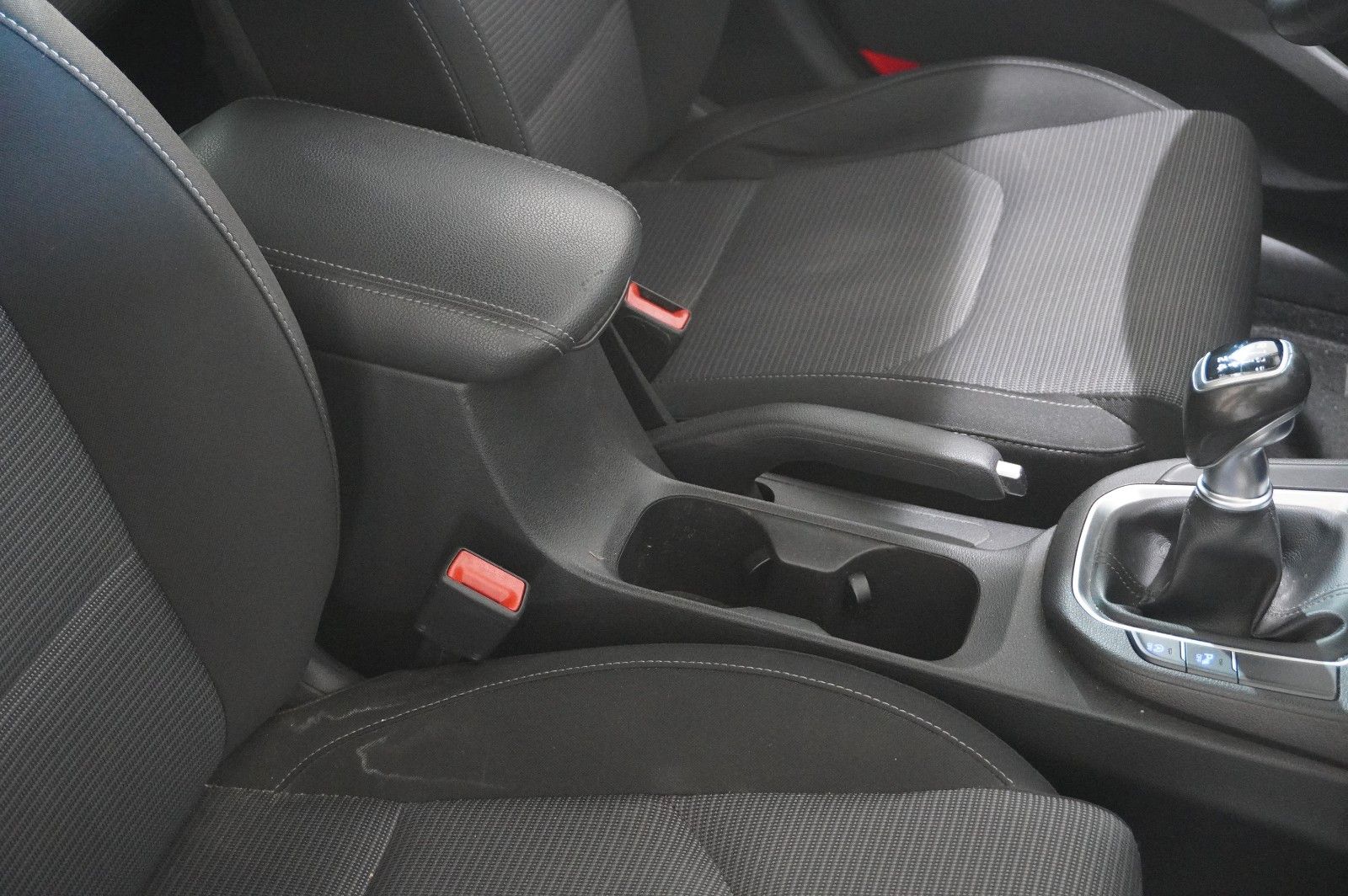 Fahrzeugabbildung Hyundai i30 LIM. 1.0 T-GDI SELECT LED/KLIMA/PDC/TEMP/USB