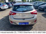 Hyundai i30 blue Trend - Hyundai i30 in Freiburg