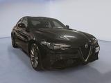 Alfa Romeo Giulia 2.0 Turbo 280 CV AT8 AWD Q4 Ti - Alfa Romeo Giulia Ti mit Benzin-Antrieb
